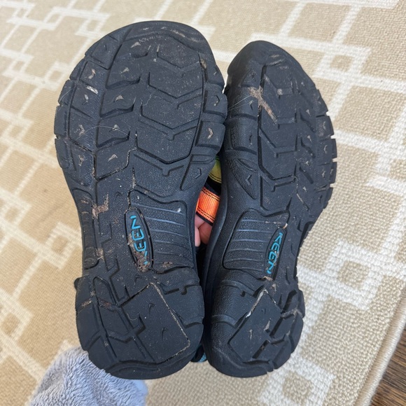 KEEN Newport Waterproof Hiking Sandals Beach Summer Rainbow Tie Dye Black Size 8